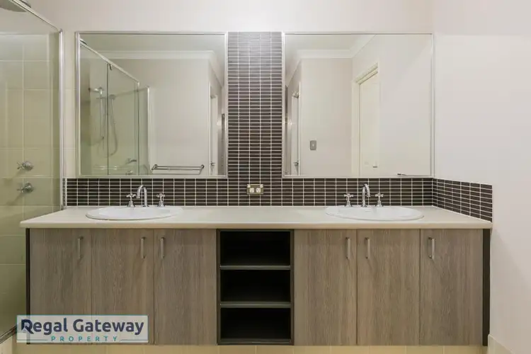 Fifth view of Homely house listing, 15 Longwood Bend, Aubin Grove WA 6164