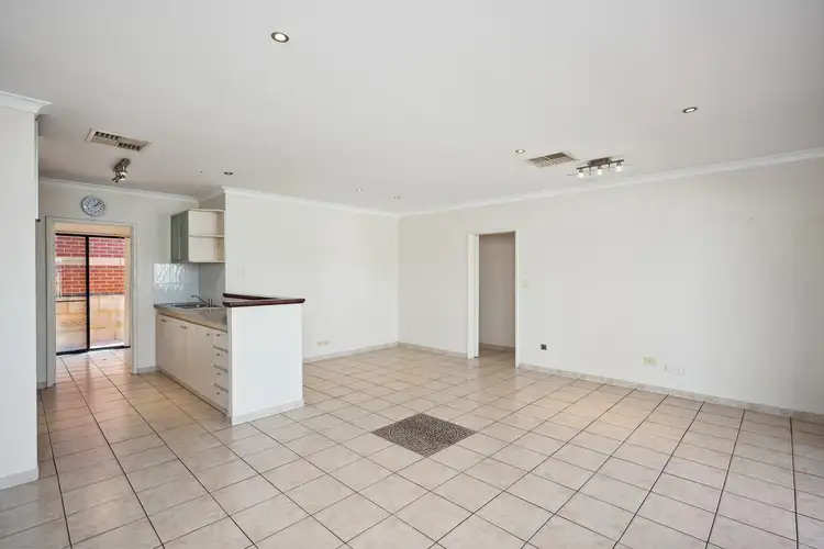Third view of Homely house listing, 32 Suntree Mews, Beeliar WA 6164