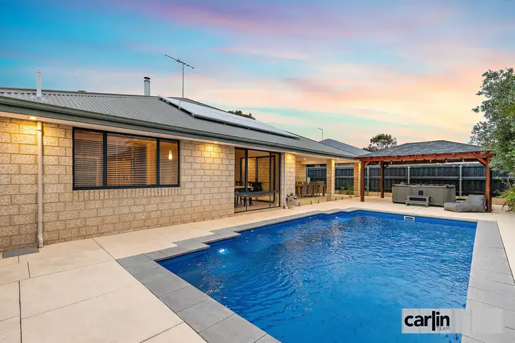 34 Carissa Turn, Halls Head WA 6210