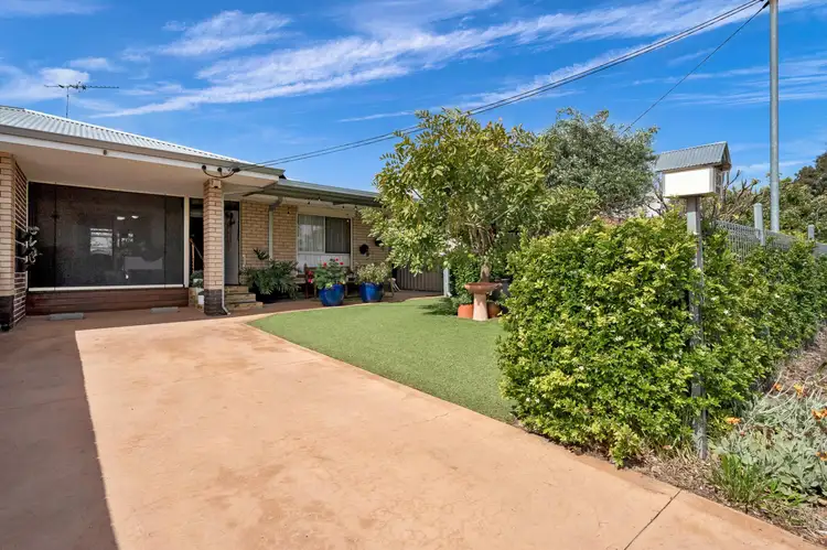 8B Blackburn Street