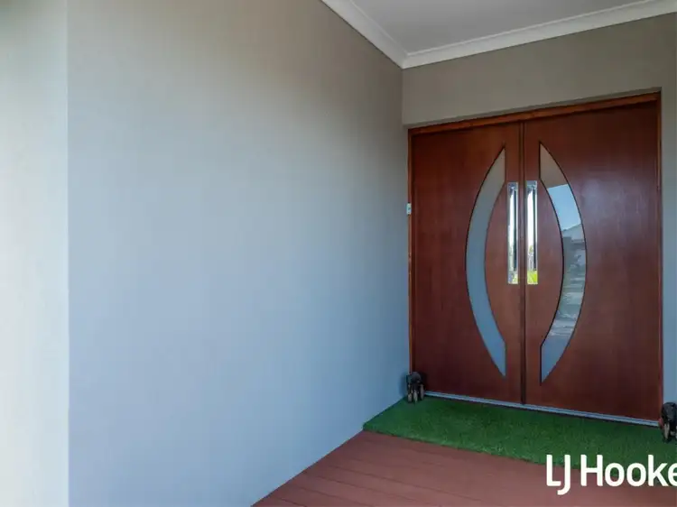Second view of Homely house listing, 8 Riviera Turn, Piara Waters WA 6112