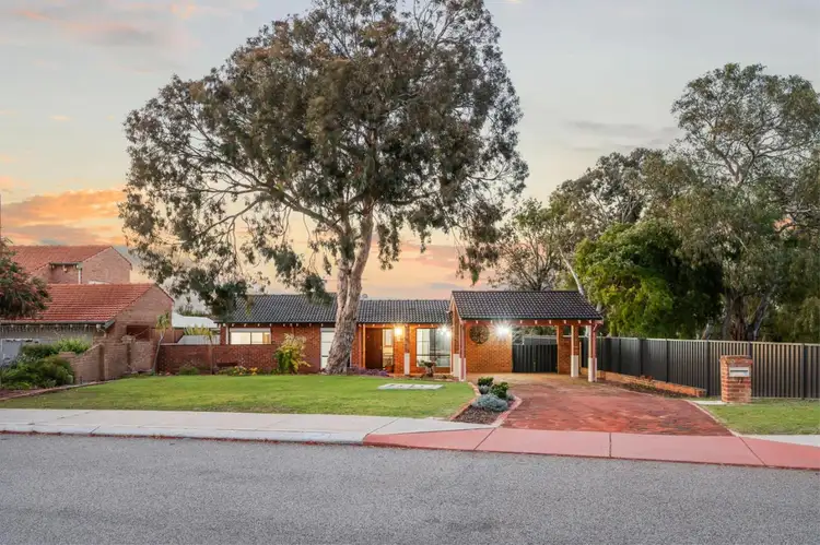 11 Copper Close, Carine WA 6020