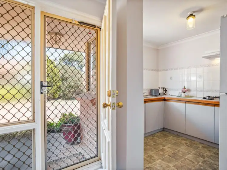 Fourth view of Homely unit listing, 10/8 Heron Place, Maddington WA 6109