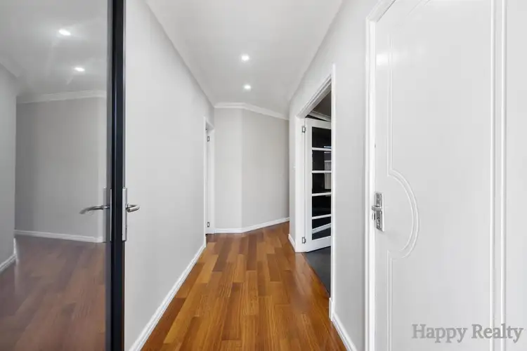 Second view of Homely house listing, 31 Longshaw Circuit, Canning Vale WA 6155