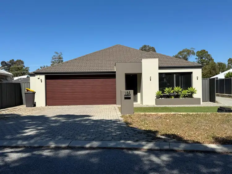 18A Hunt Street