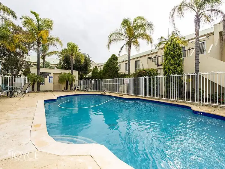 18/6 Waterway Court