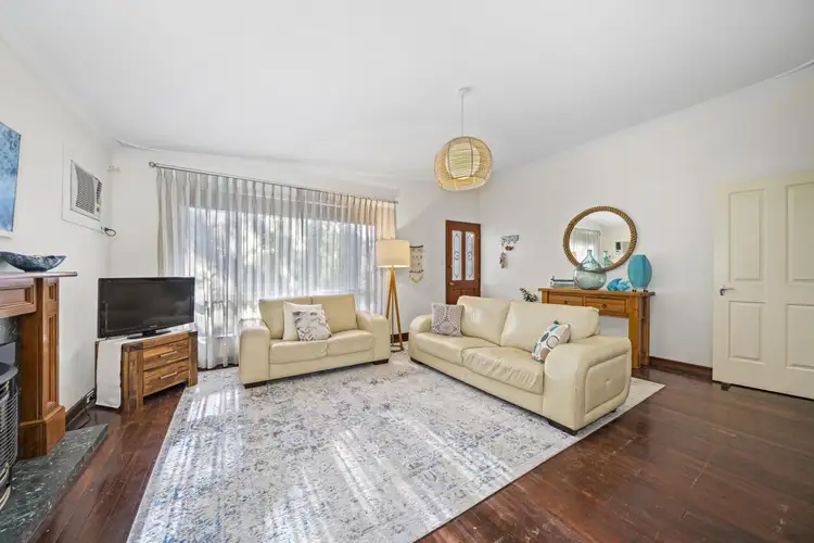 8 Myrtle Avenue, Sorrento WA 6020