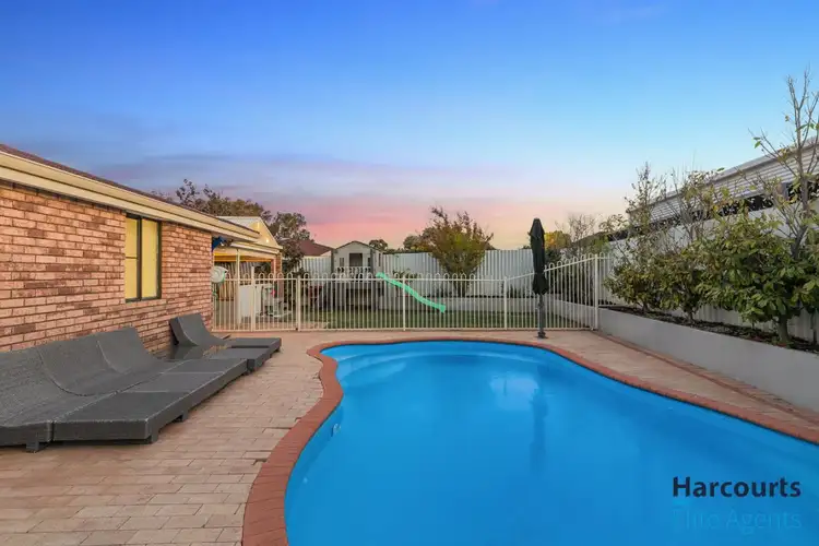 1 Pacific Court, Waikiki WA 6169