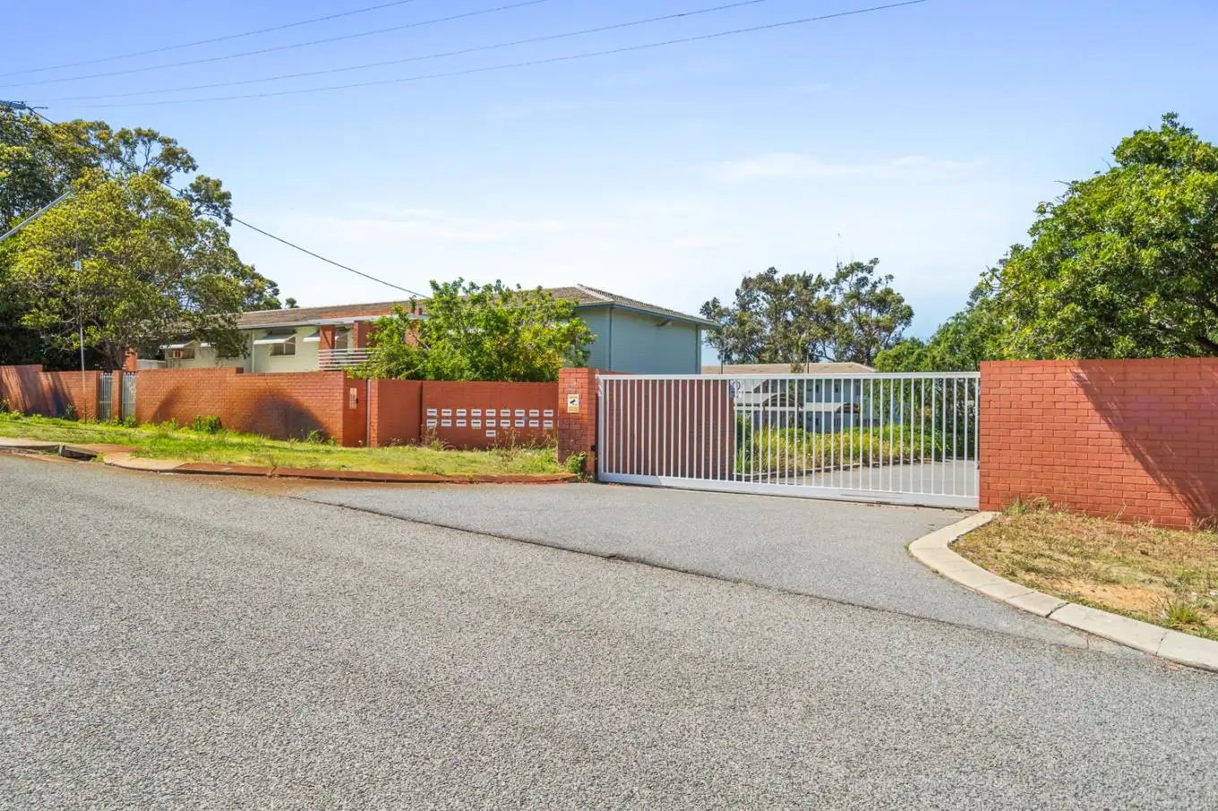 Main view of Homely unit listing, 16/33 Steward  Way, Orelia WA 6167