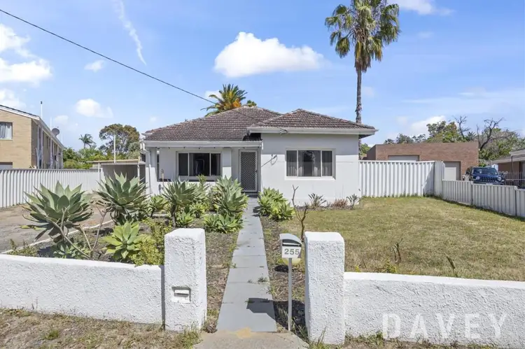 255 Pearson Street, Woodlands WA 6018