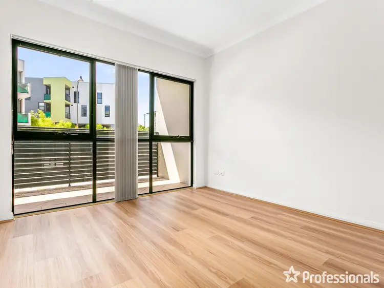 Fourth view of Homely apartment listing, 4/9 Linkage Avenue, Cockburn Central WA 6164
