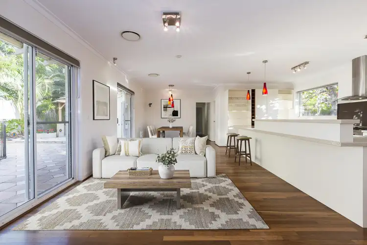 17 Arundale Crescent, Wembley Downs WA 6019