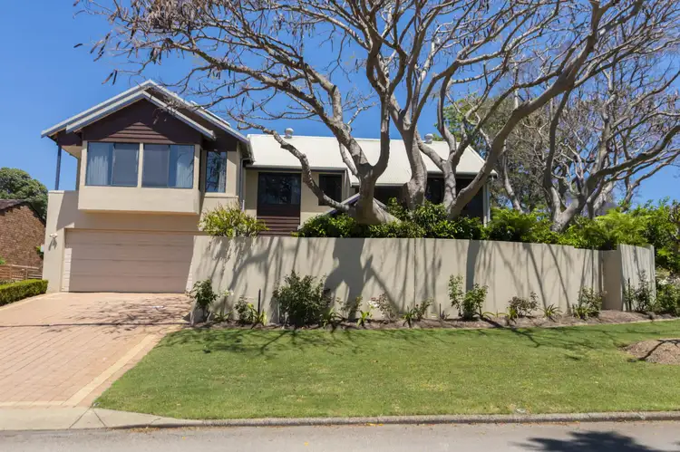 10 Emerald Avenue, Mount Pleasant WA 6153