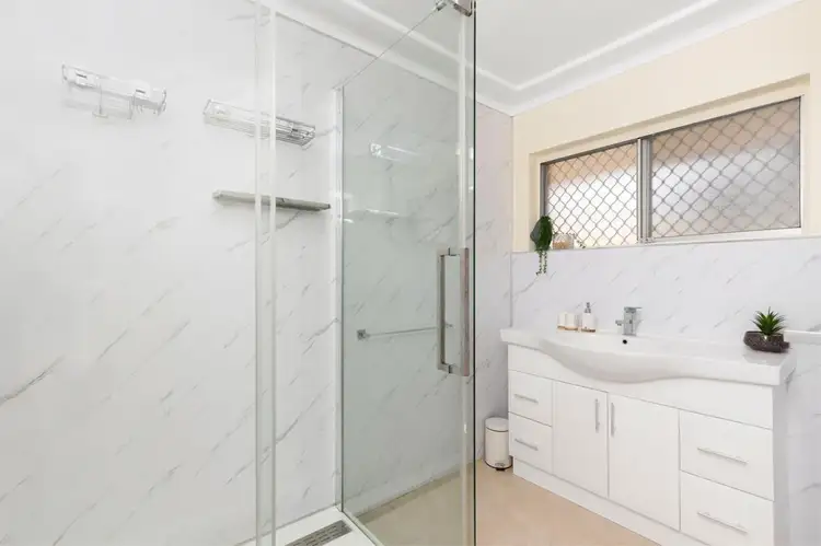 Fourth view of Homely house listing, 15 Dowling Place, Orelia WA 6167