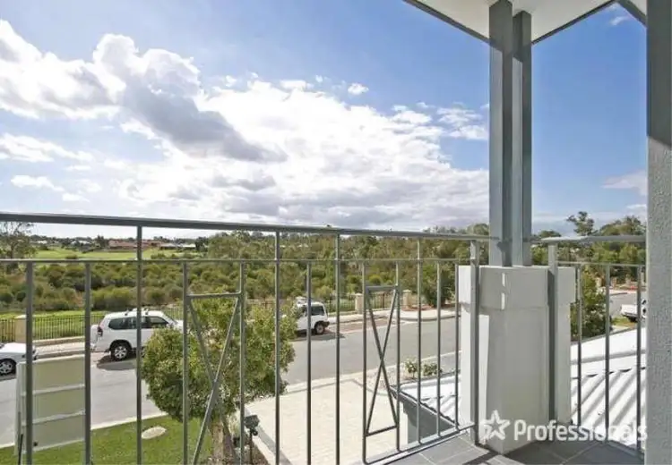 Fourth view of Homely house listing, 32 Aquaviva Circle, Viveash WA 6056