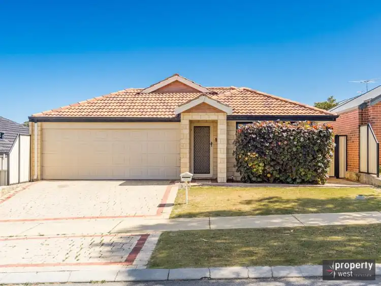 3 Hacienda Drive