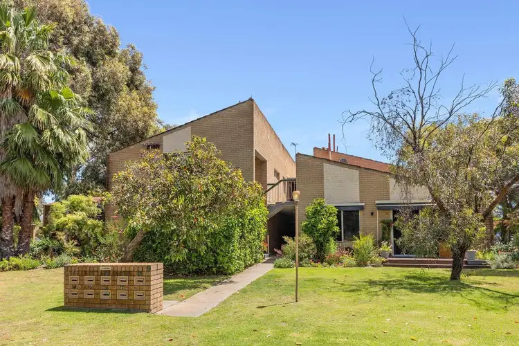 6/9 Clydesdale Street