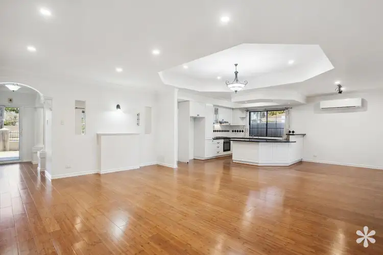 10 Robinson Road, Morley WA 6062