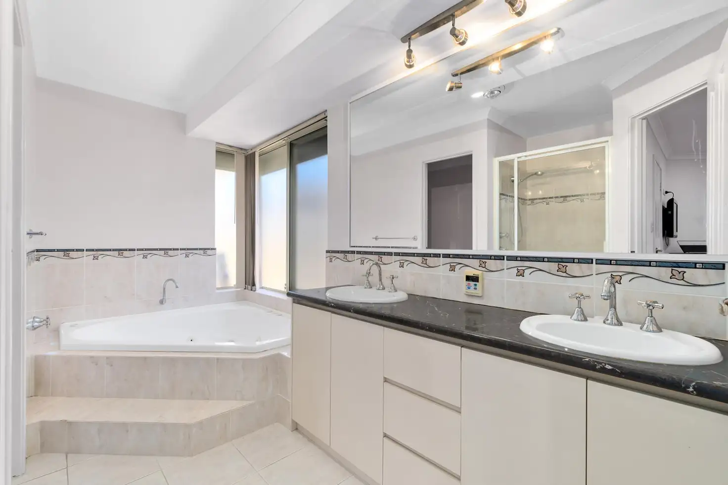 Main view of Homely house listing, 10 Kilchurn Promenade, Darch WA 6065