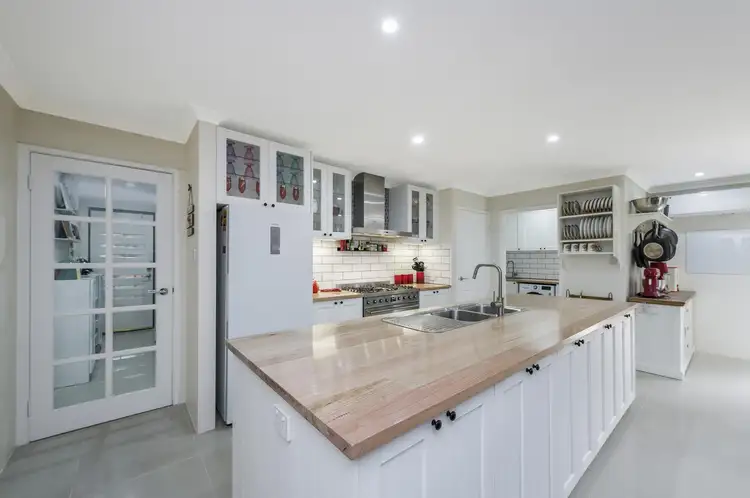 91 Lomas Circle, Ellenbrook WA 6069