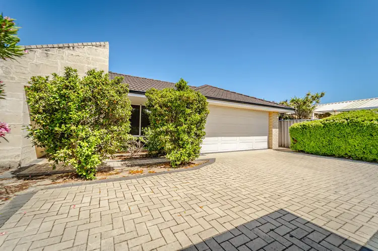9B Eiffel Crescent, Port Kennedy WA 6172