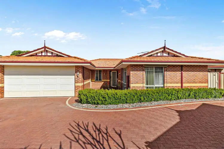 4/15 Windfield Road, Melville WA 6156