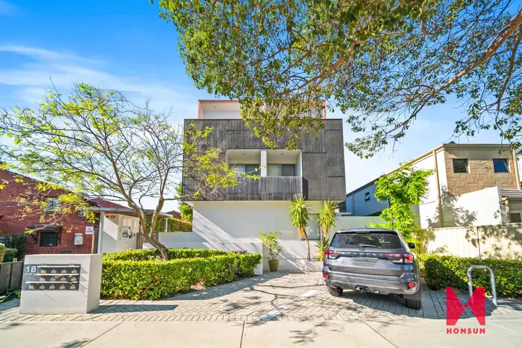 12/18 Park Road, Crawley WA 6009