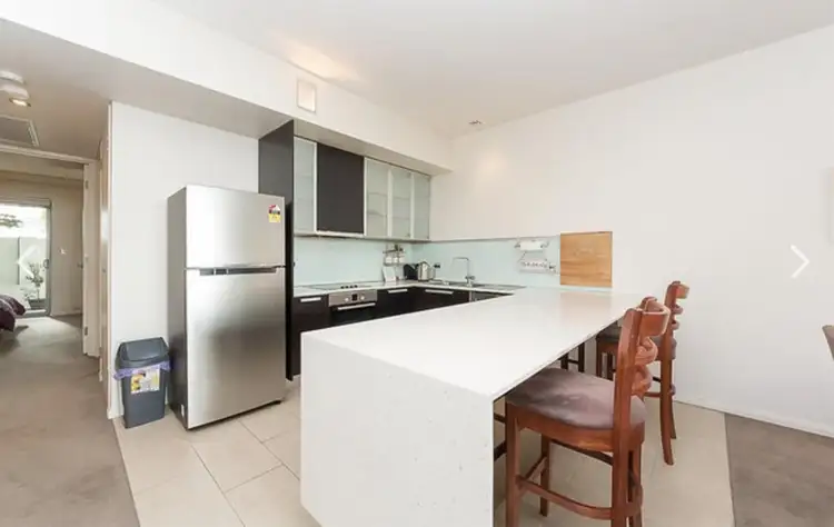 7A Lawrence Avenue