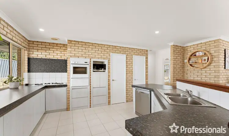 Fifth view of Homely house listing, 29 Oaklands Avenue, Halls Head WA 6210