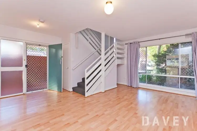 14c Casserley Avenue, Girrawheen WA 6064
