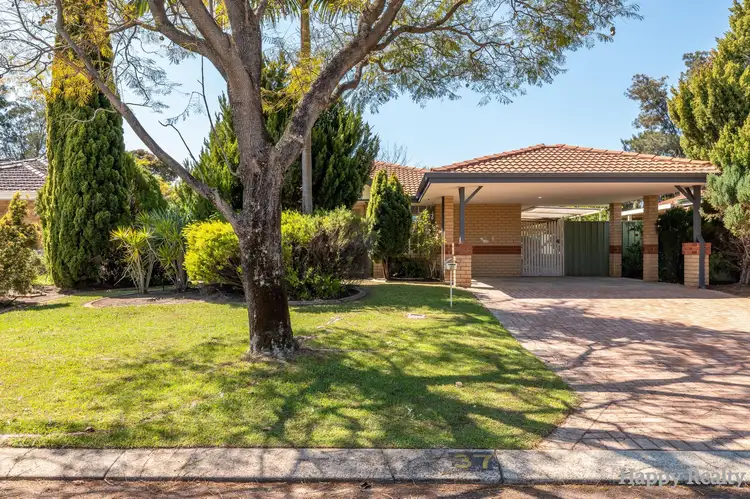 37 Parkland Trail, Canning Vale WA 6155