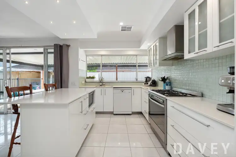 3 Lorne Road, Duncraig WA 6023