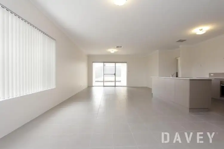 8 Viminea Street
