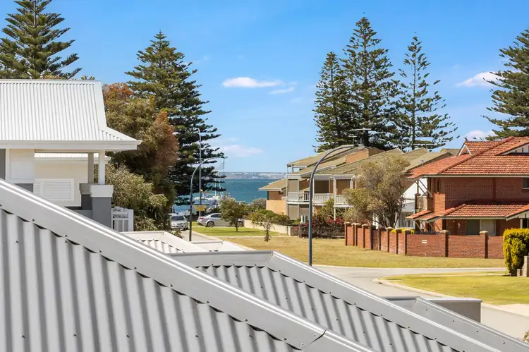 Fourth view of Homely house listing, 10/2 Parkin Street, Rockingham WA 6168