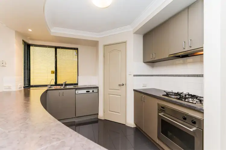 Fifth view of Homely townhouse listing, 3/7 Fogerthorpe Crescent, Maylands WA 6051