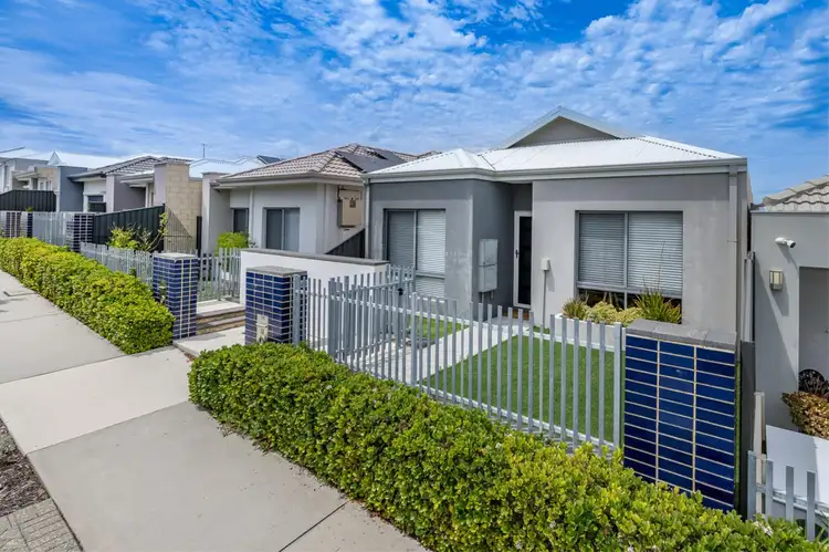 61 Reflection Boulevard, Jindalee WA 6036