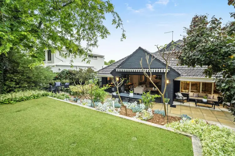 18 Thomson Road, Claremont WA 6010