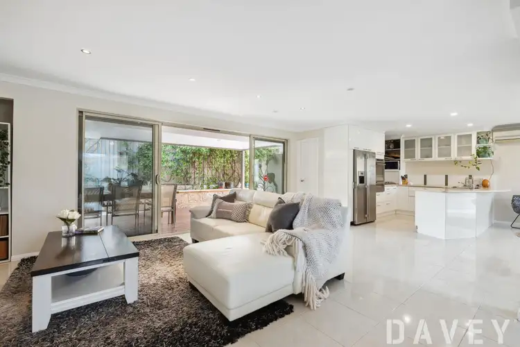 37 Karrinyup Road, Trigg WA 6029