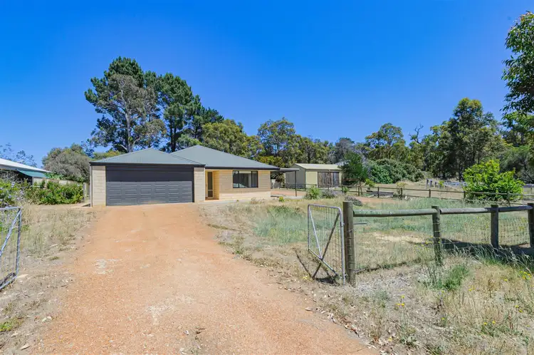 4 Gee Street, Wooroloo WA 6558