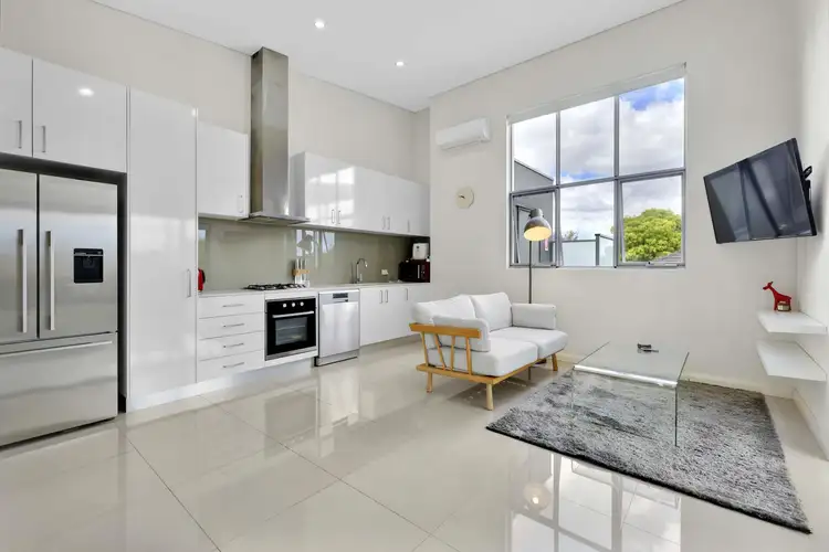 2/3 Salisbury Road, Rivervale WA 6103