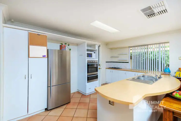 Fourth view of Homely house listing, 4 Braidwood Drive, Australind WA 6233