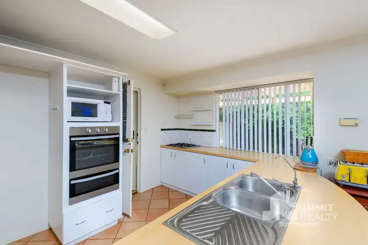 Fifth view of Homely house listing, 4 Braidwood Drive, Australind WA 6233