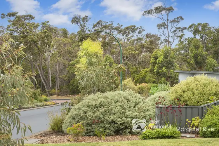 6 Cassia Way