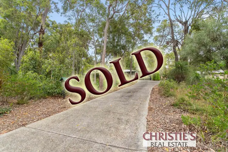 15 Cockatoo Drive, Mundaring WA 6073