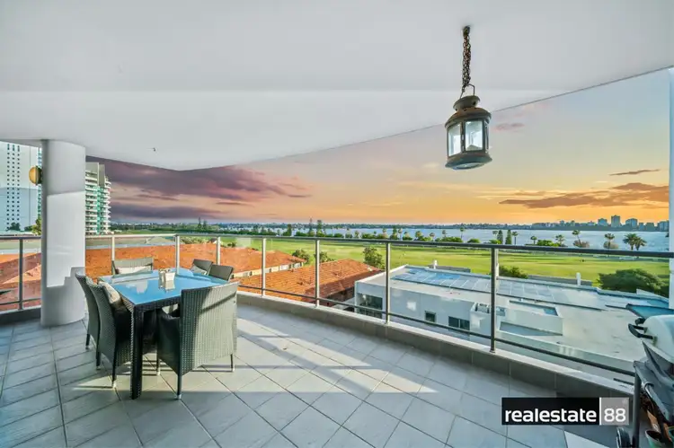 25/132 Terrace Road, Perth WA 6000