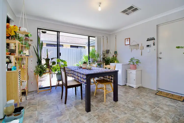 Sixth view of Homely house listing, 7 Wincanton Chase, Leda WA 6170