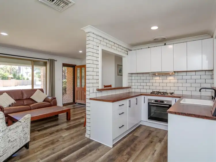 Fourth view of Homely house listing, 2 Maitland Place, Thornlie WA 6108