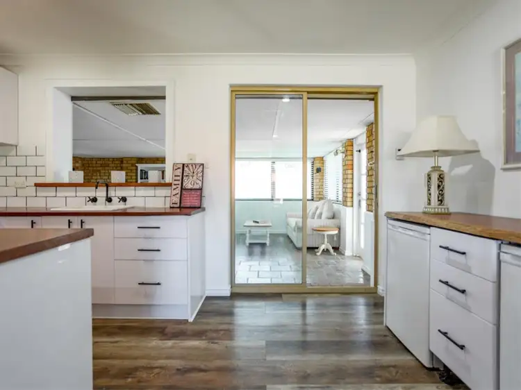 Sixth view of Homely house listing, 2 Maitland Place, Thornlie WA 6108