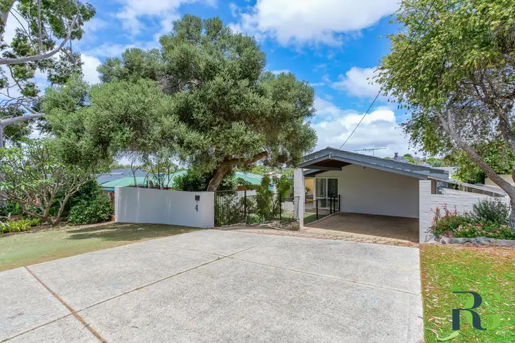 4 Bowling Place, Melville WA 6156