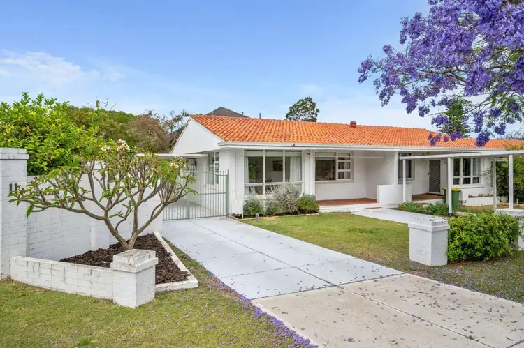 4/11A Collier Street, Applecross WA 6153